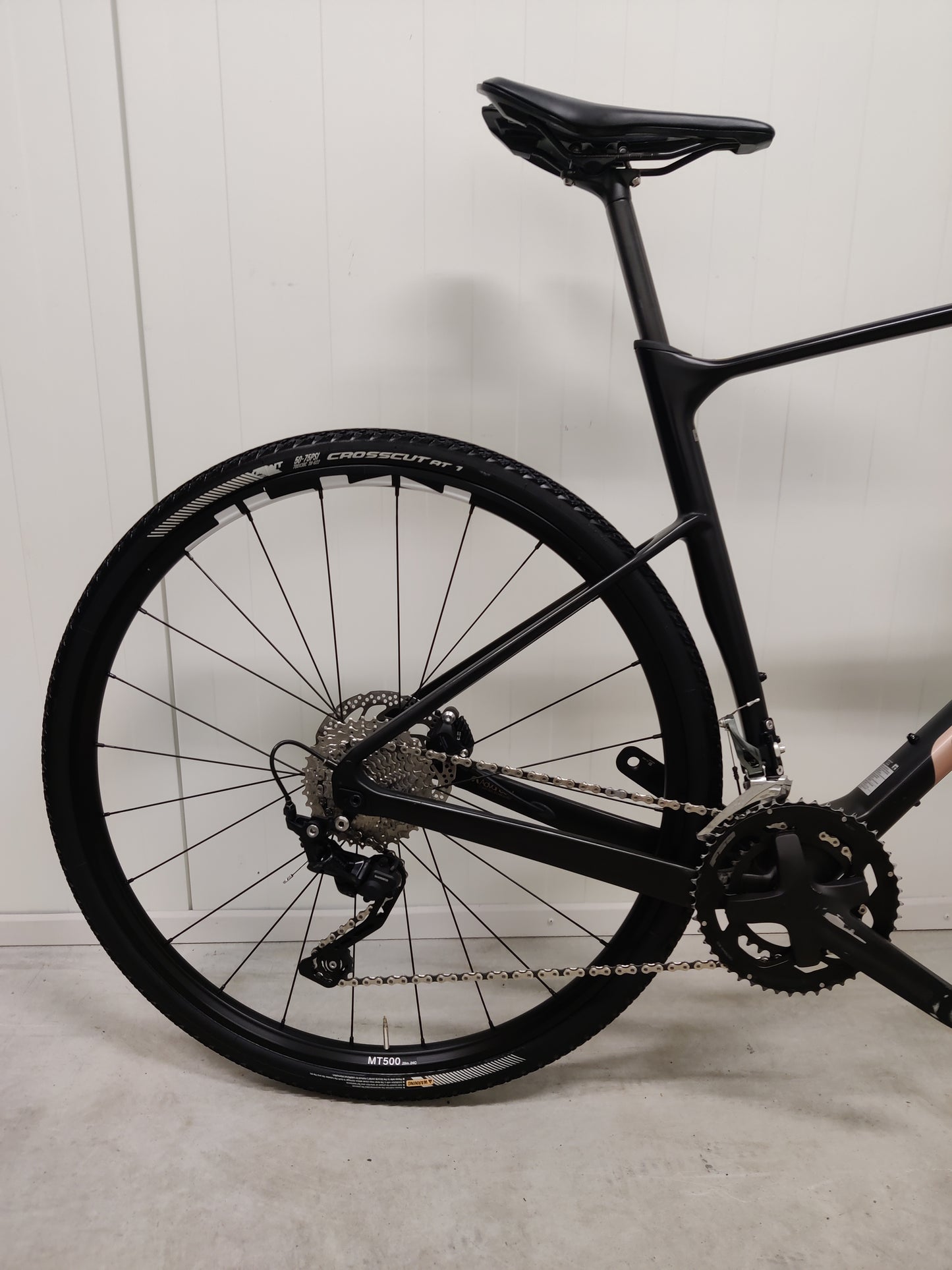 Giant Revolt Advanced 3 XL 2022 käytetty gravel-pyörä