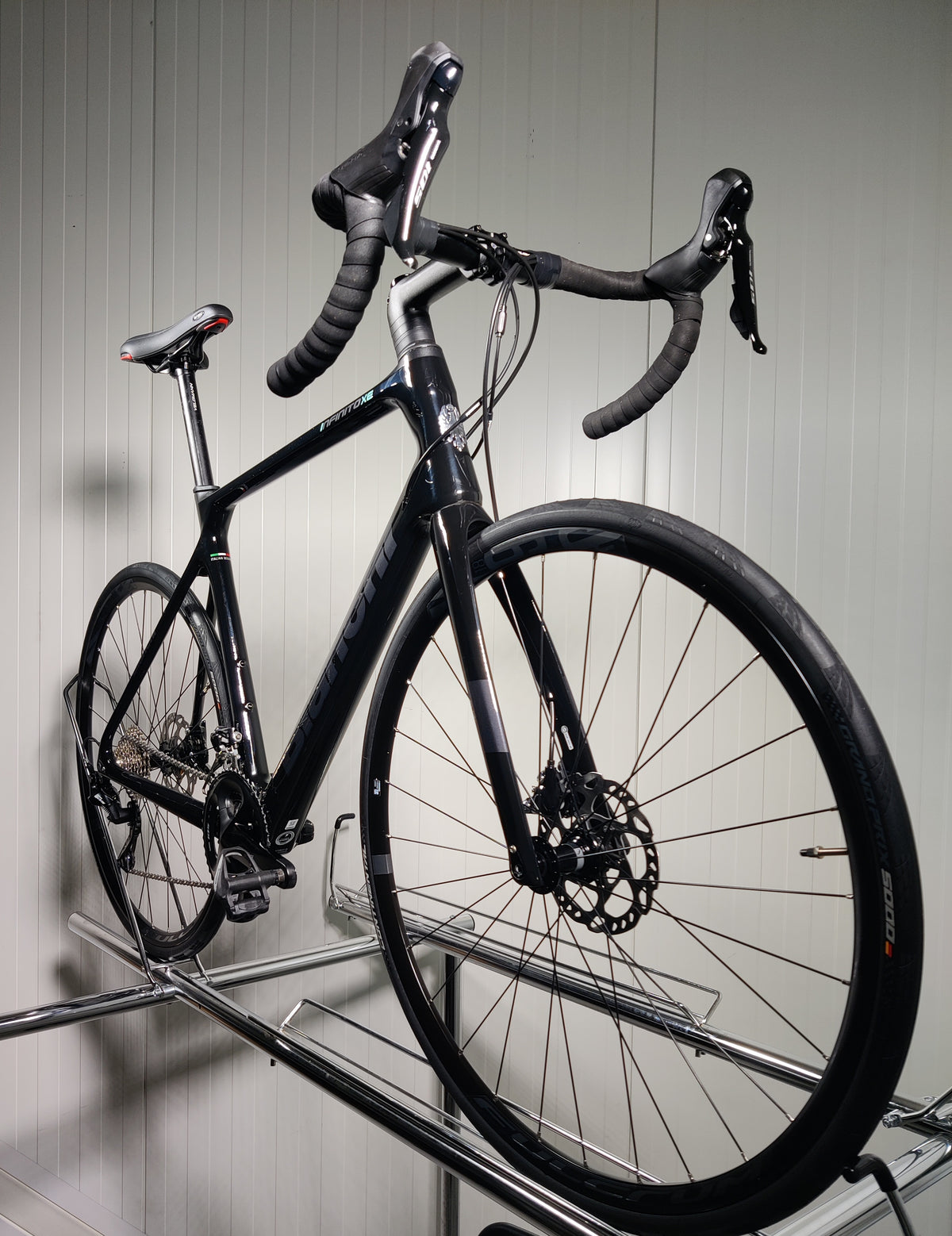 Bianchi Infinito xe 57cm - käytetty maantiepyörä 1,8-1,86m
