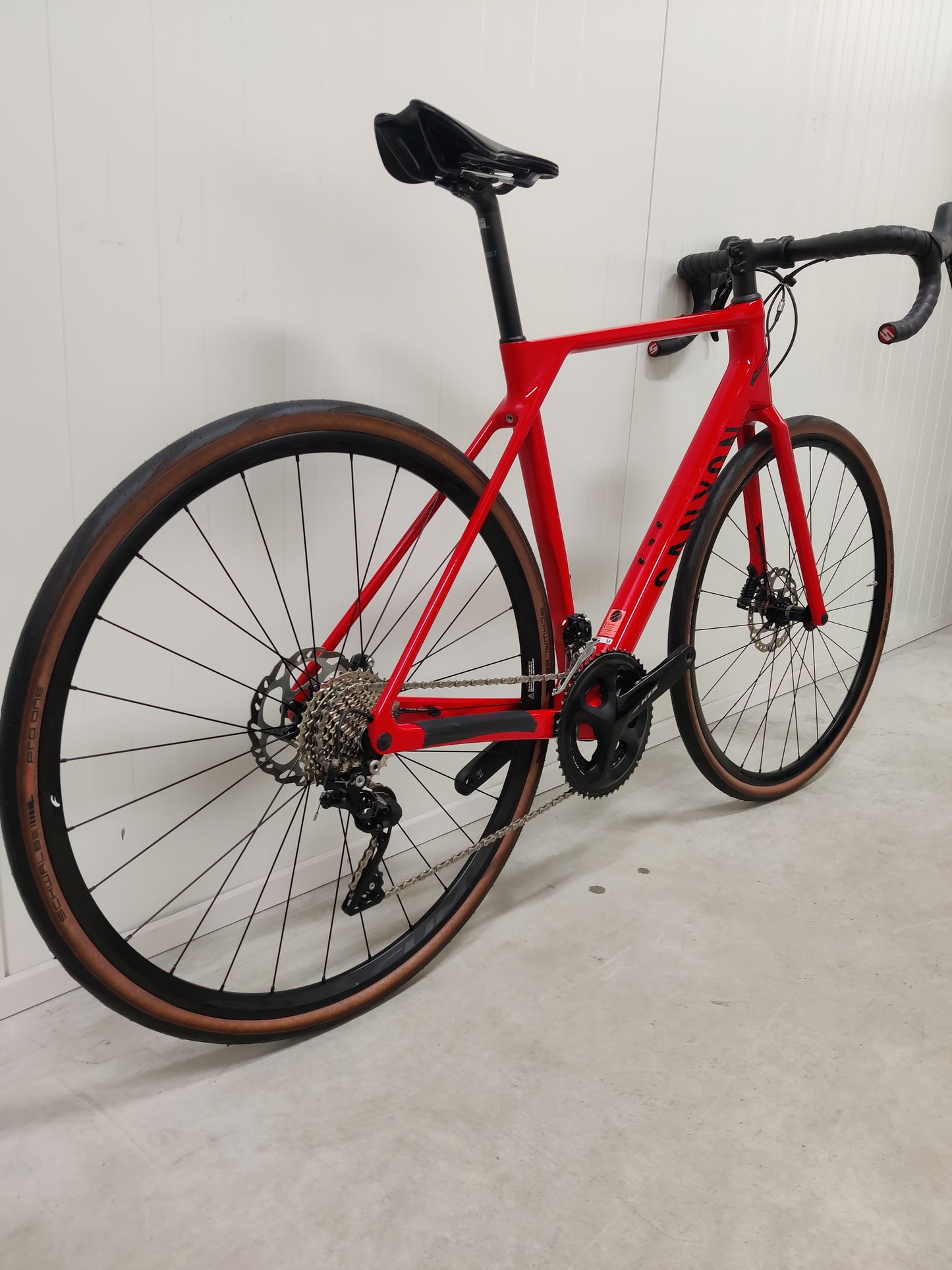 Canyon Endurace CF 7 M 2023 käytetty maantiepyörä