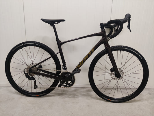 Giant Revolt 1 2024 M Käytetty Gravel-Pyörä