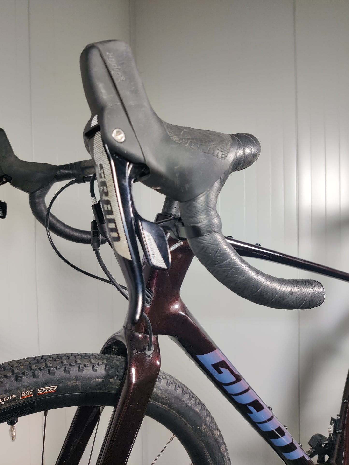 Giant Revolt Advanced 1 M/L - 1,74-1,86 - käytetty gravel-pyörä