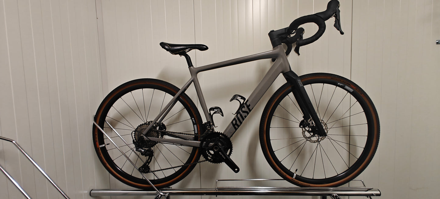 ROSE BACKROAD AL GRX RX810 - 55 - 174-179 cm pyöräilijälle - käytetty gravel-pyörä