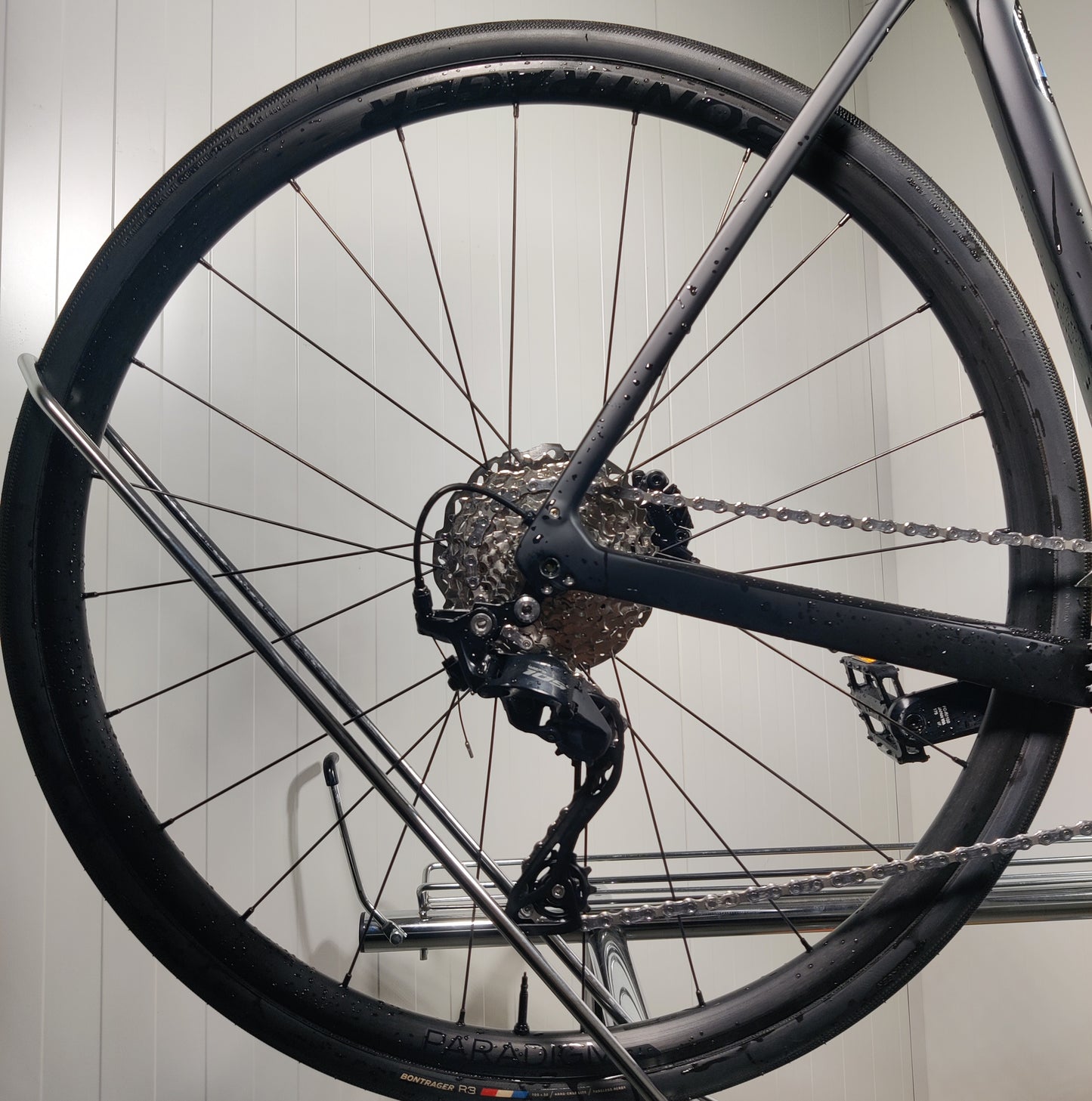 Trek domane SL5 GEN 4 - 1,79m-1,86m - käytetty maantiepyörä