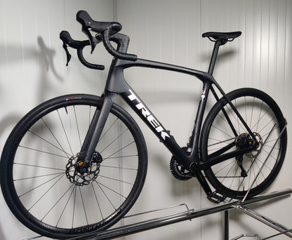 Trek domane SL5 GEN 4 - 1,79m-1,86m - käytetty maantiepyörä