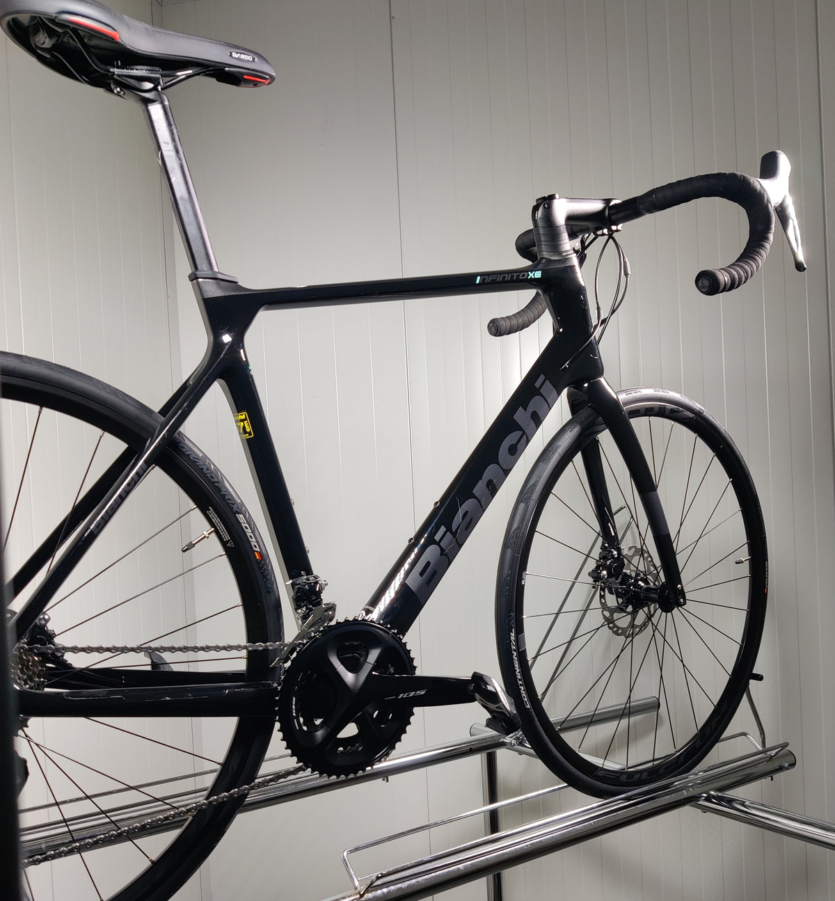 Bianchi Infinito xe 57cm - käytetty maantiepyörä 1,8-1,86m