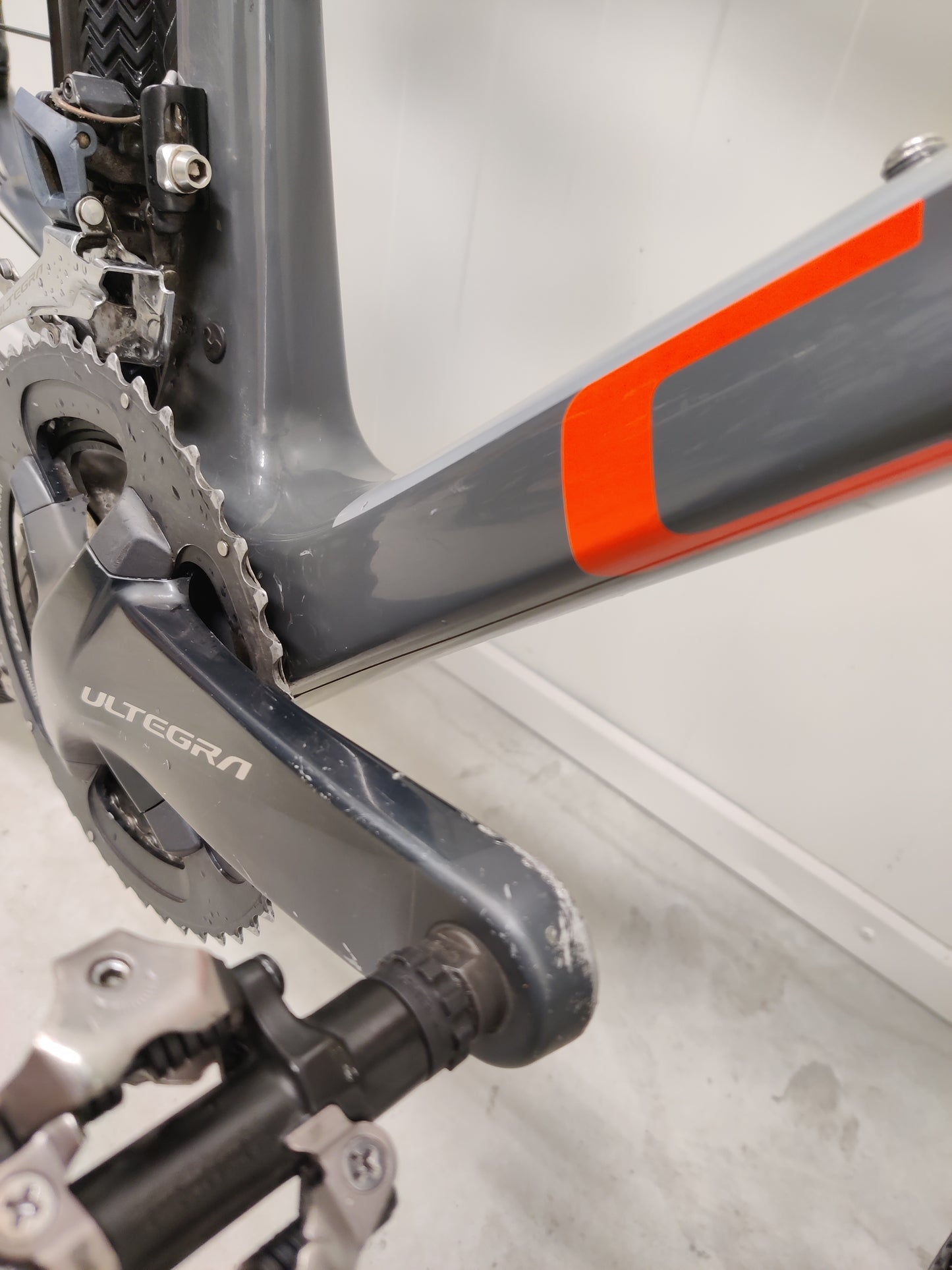 Cube CROSS RACE C:62 Pro 56 2018  n. 172-182 cm käytetty gravel-pyörä