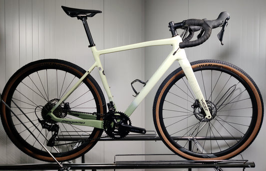 Megamo West 15 M - 1,71m-1,82m - käytetty gravel-pyörä