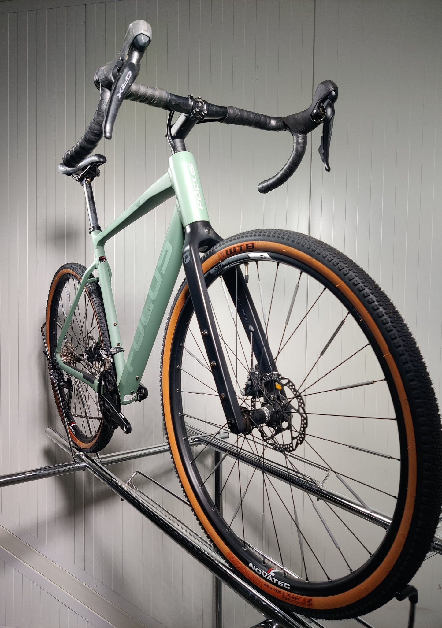 Focus ATLAS 6.8 L - käytetty gravel-pyörä 1,79-189m