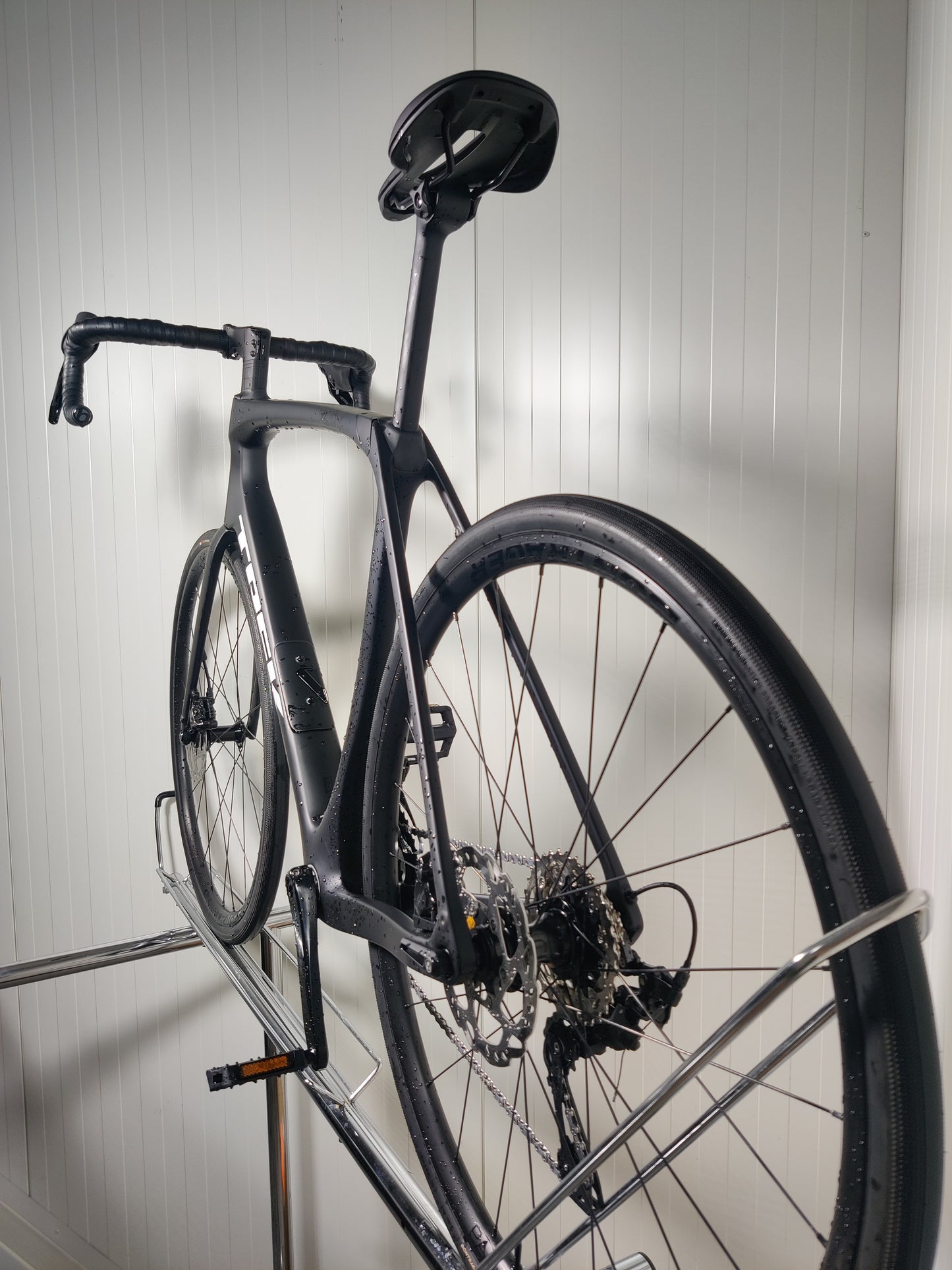 Trek domane SL5 GEN 4 - 1,79m-1,86m - käytetty maantiepyörä