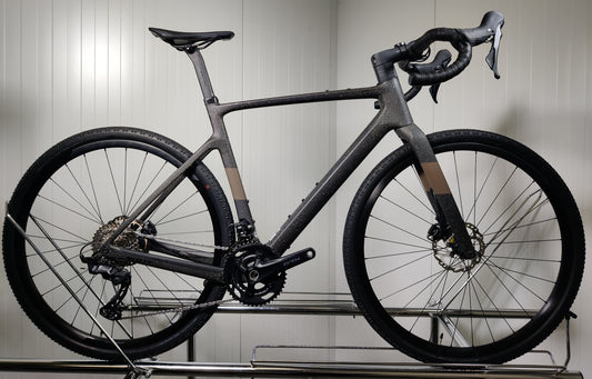 Scott Addict Gravel 40 - M - 1,71m-1,82m - 2025 - käytetty gravel-pyörä