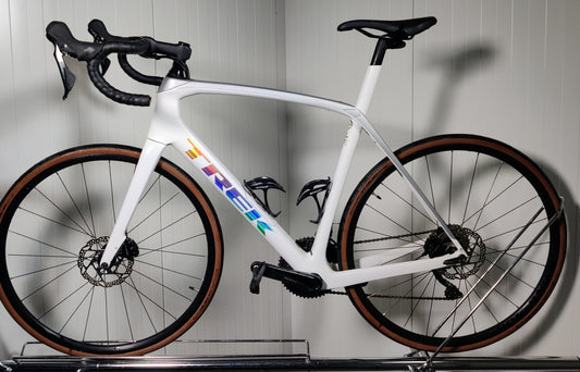 Trek Domane SL5 - 1,79m-1,86m - 2022 - käytetty maantiepyörä