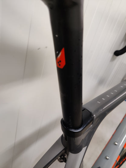 Cube CROSS RACE C:62 Pro 56 2018  n. 172-182 cm käytetty gravel-pyörä