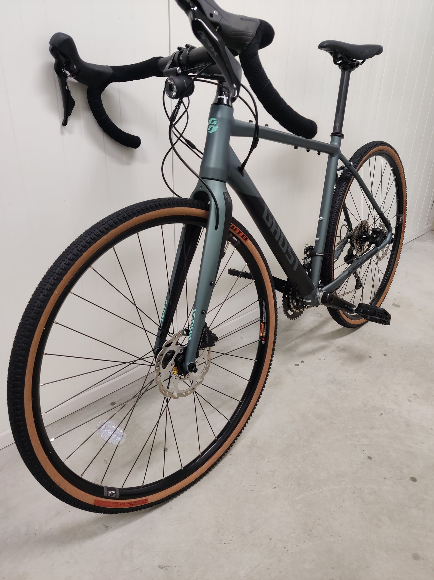 Ghost Road Rage Essential EQ 2022 M käytetty gravel-pyörä