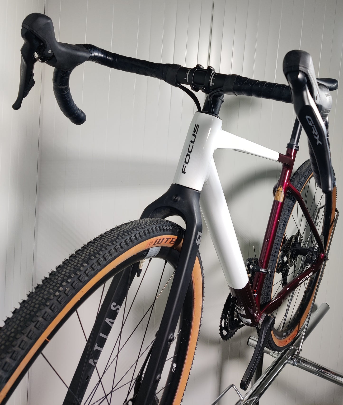 Focus atlas 6.8 - 1,71m-1,82m - M - käytetty gravel-pyörä