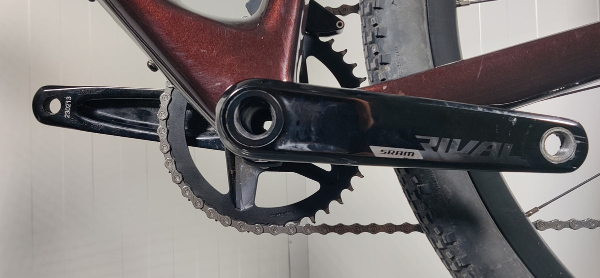 Giant Revolt Advanced 1 M/L - 1,74-1,86 - käytetty gravel-pyörä