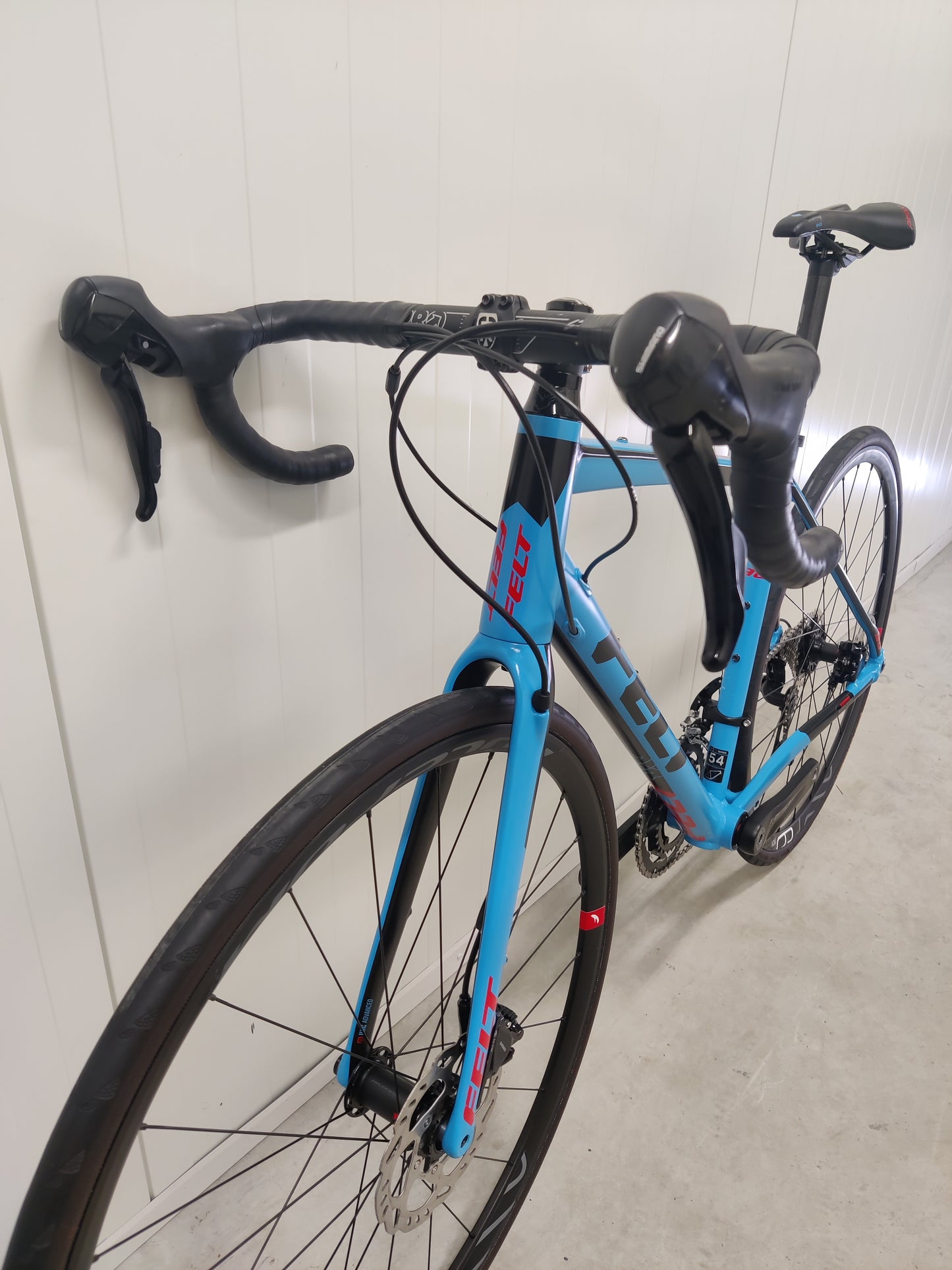 Felt vr30 54cm 2018 käytetty maantiepyörä