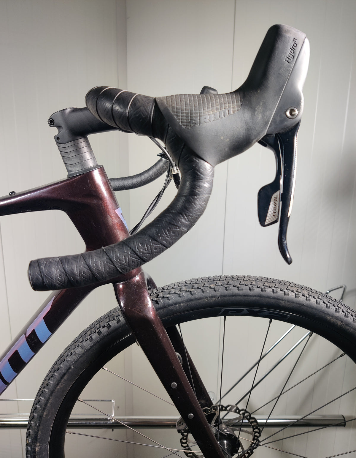 Giant Revolt Advanced 1 M/L - 1,74-1,86 - käytetty gravel-pyörä