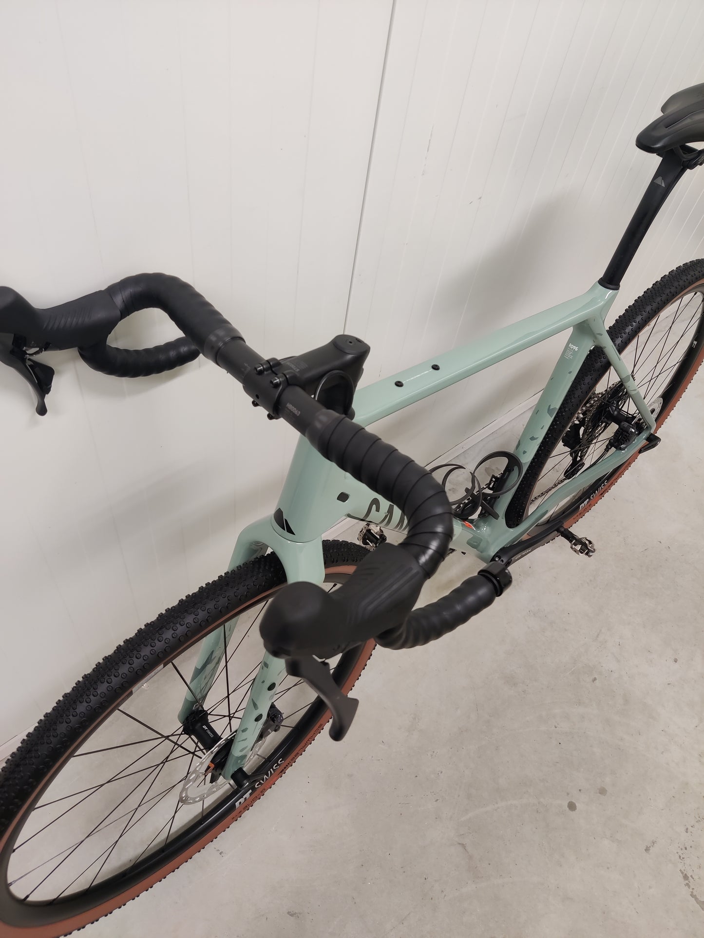 Canyon Grizl CF SL 8 1by 2024 L käytetty gravel-pyörä