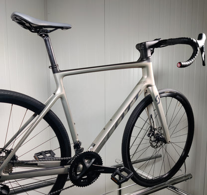 Scott Addict 30 L - 1,83-1,91m - käytetty maantiepyörä
