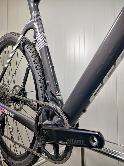 Scott Addict gravel 30 - M - 1,71m-1,82m - käytetty gravel-pyörä