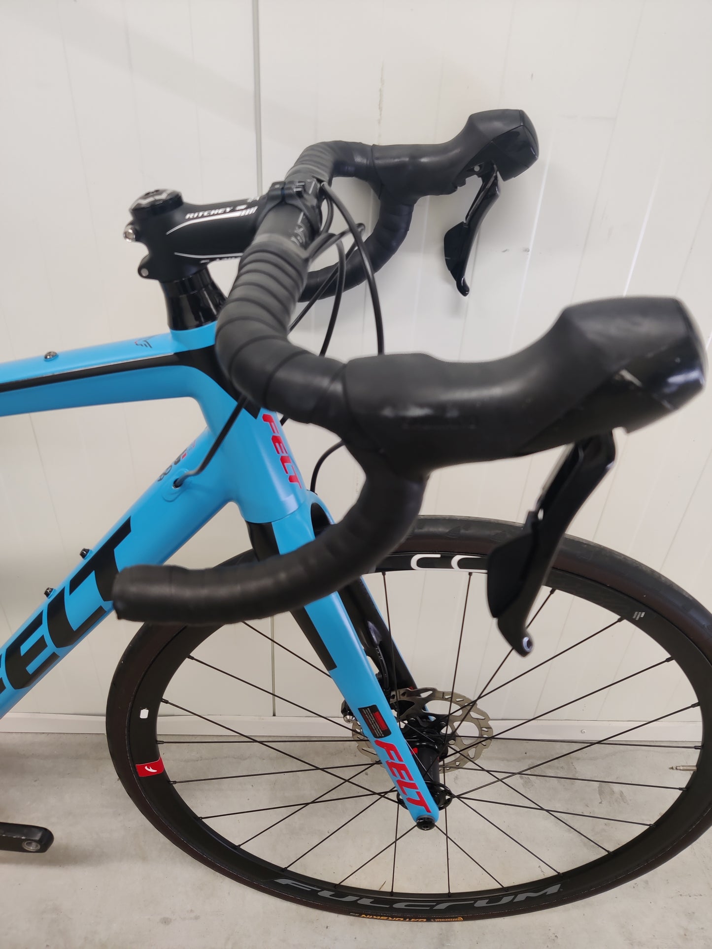 Felt vr30 54cm 2018 käytetty maantiepyörä