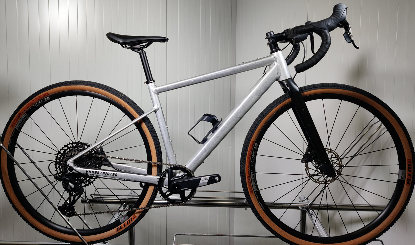 BMC URS AL ONE - S - 1,62m-1,72m - 2025 - käytetty gravel-pyörä