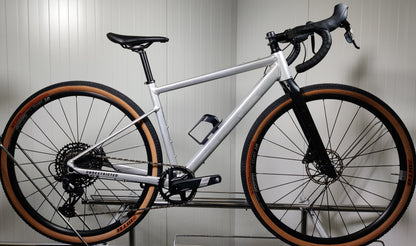 BMC URS AL ONE - S - 1,62m-1,72m - 2025 - käytetty gravel-pyörä