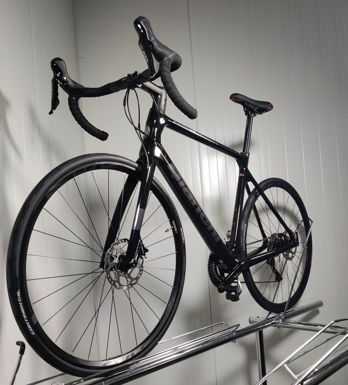 Bianchi Infinito xe 57cm - käytetty maantiepyörä 1,8-1,86m
