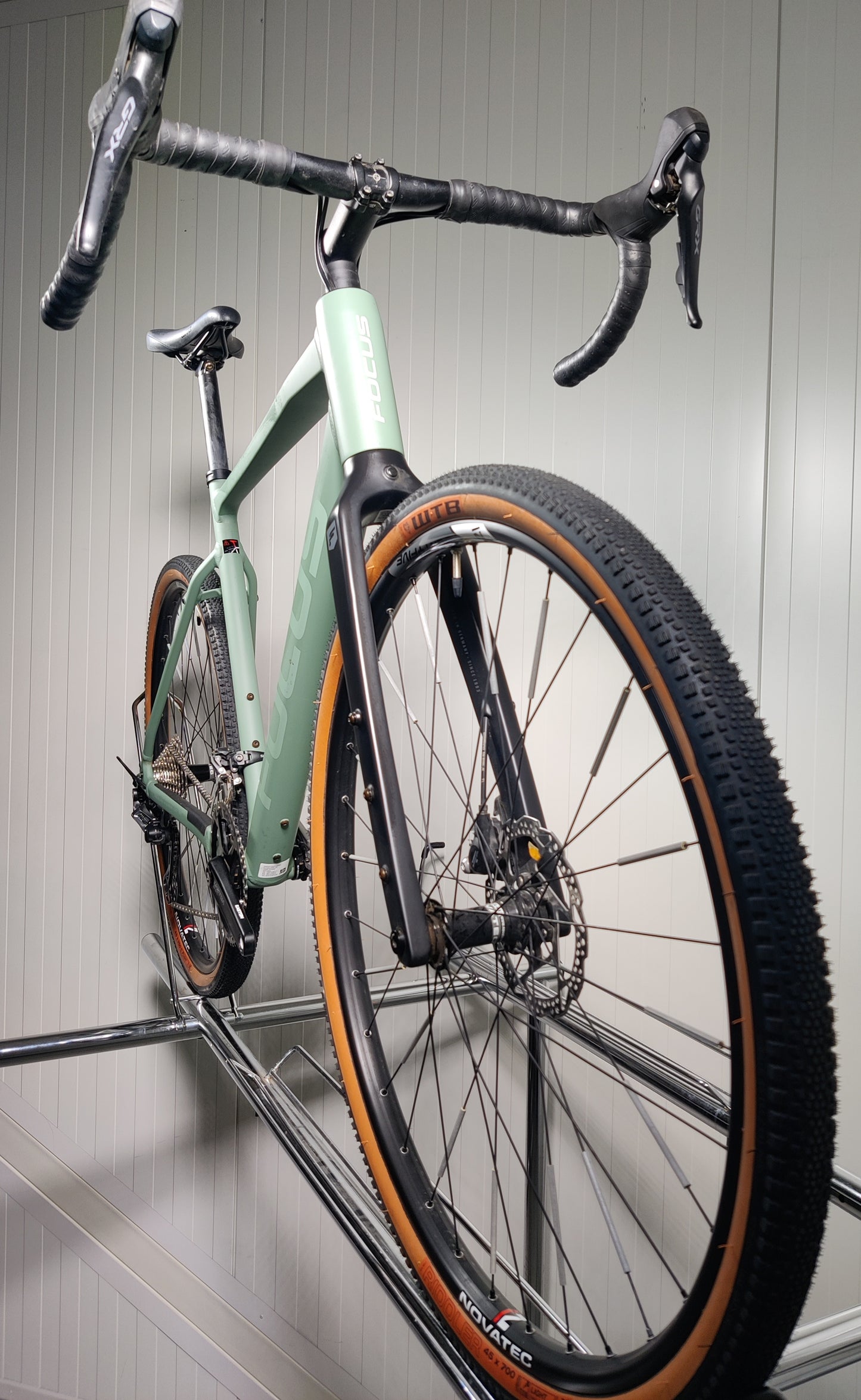 Focus ATLAS 6.8 L - käytetty gravel-pyörä 1,79-189m