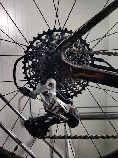 Giant Revolt Advanced 1 M/L - 1,74-1,86 - käytetty gravel-pyörä