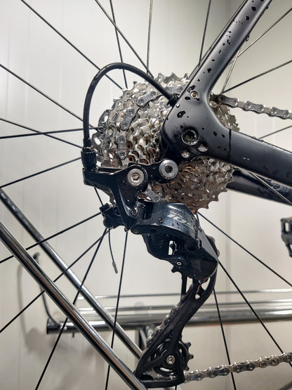 Trek domane SL5 GEN 4 - 1,79m-1,86m - käytetty maantiepyörä