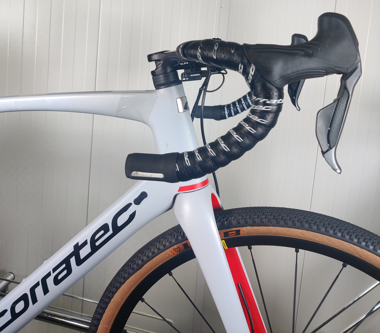 Corratec Allroad c1 1x11 GRX Di2  - 185-193cm pyörilijälle - 56 - käytetty gravel-pyörä