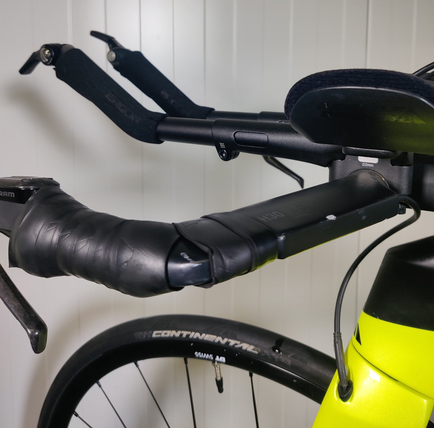 Canyon Speedmax CF 7 Disc - 1,65-175m - 2023 - käytetty triathlon-pyörä - käytetty aika-ajopyörä