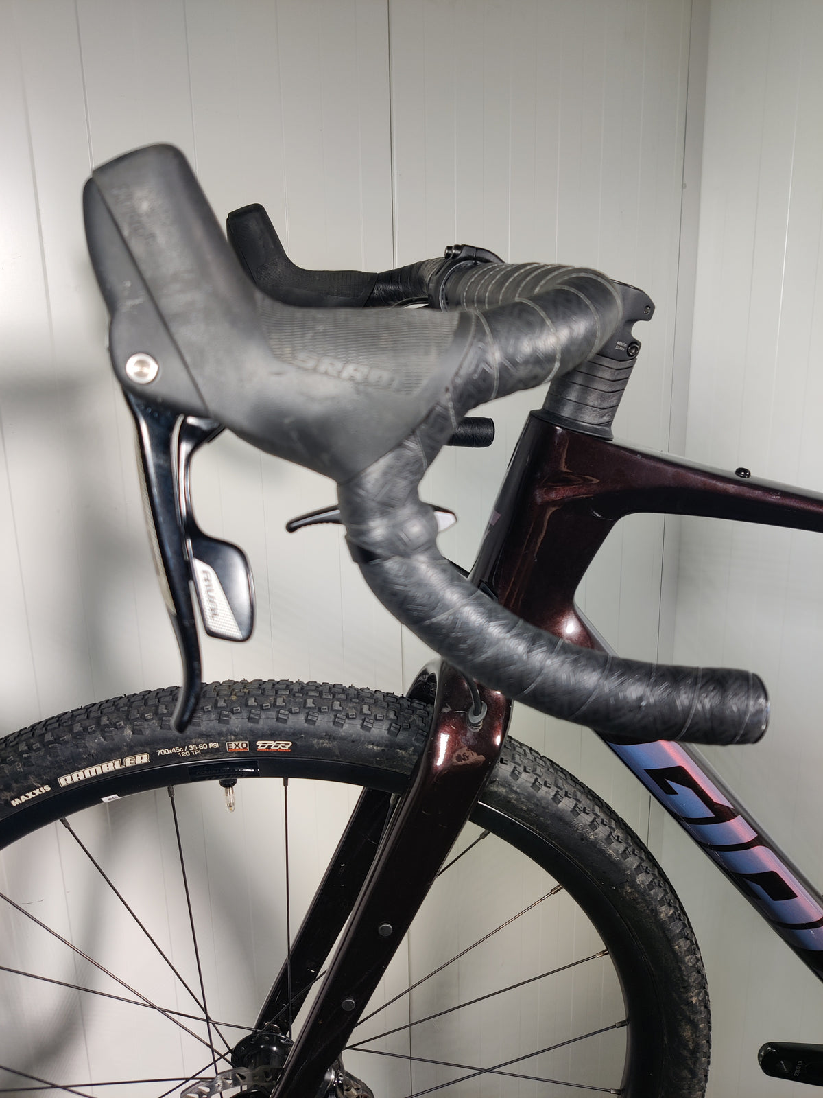Giant Revolt Advanced 1 M/L - 1,74-1,86 - käytetty gravel-pyörä