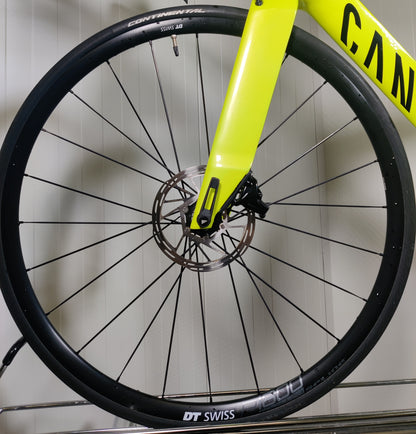 Canyon Speedmax CF 7 Disc - 1,65-175m - 2023 - käytetty triathlon-pyörä - käytetty aika-ajopyörä