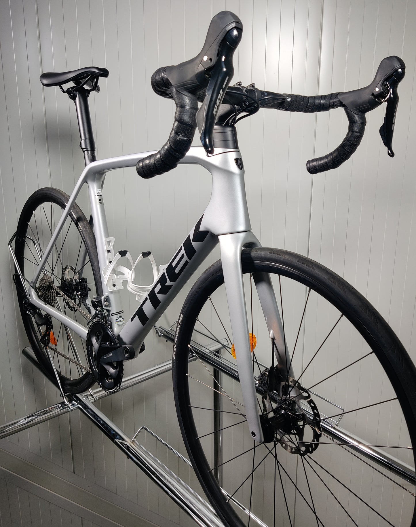 Trek Domane SL5 - 1,79m-1,86m - 2022 - käytetty maantiepyörä