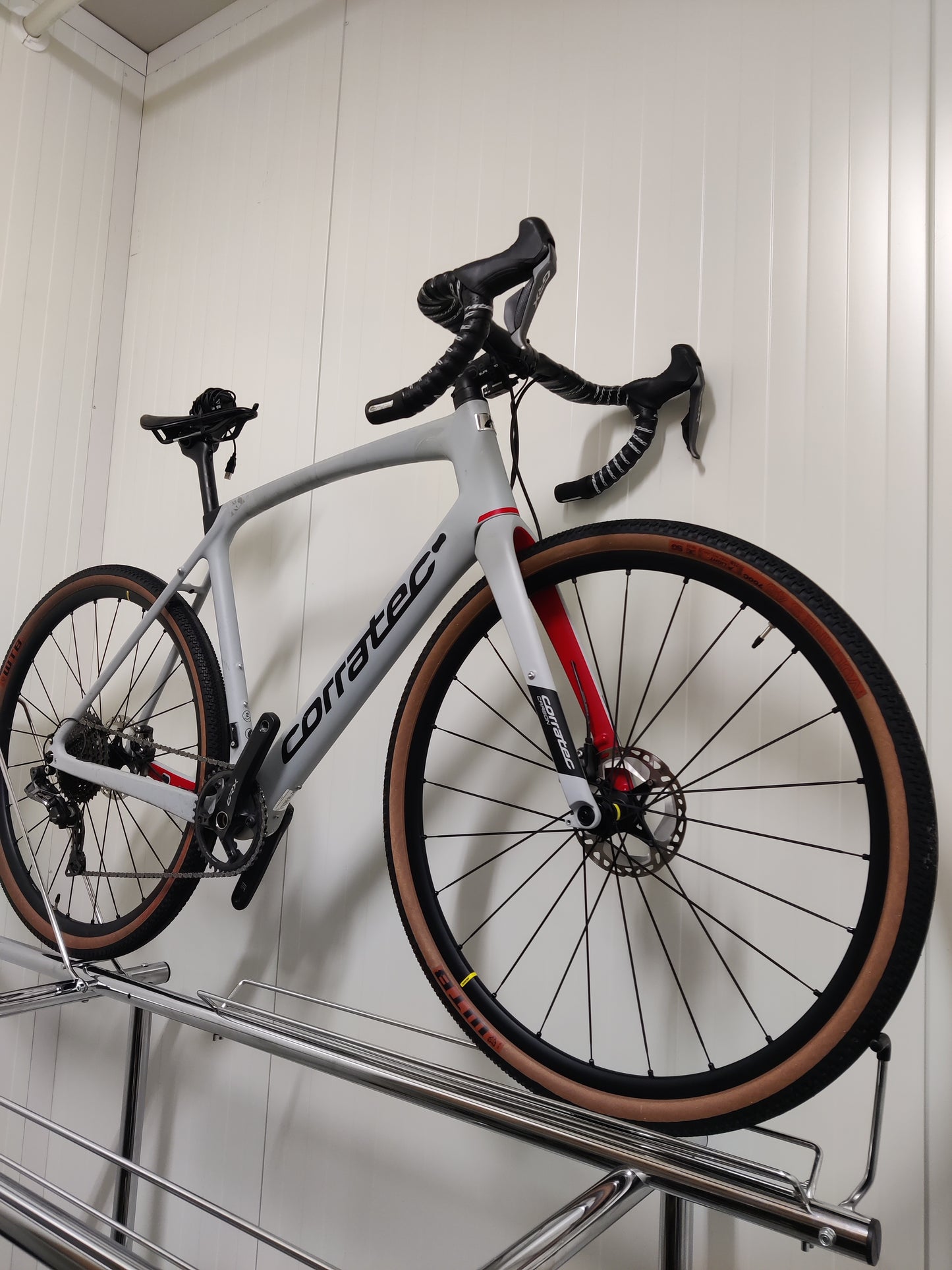 Corratec Allroad c1 1x11 GRX Di2  - 185-193cm pyörilijälle - 56 - käytetty gravel-pyörä