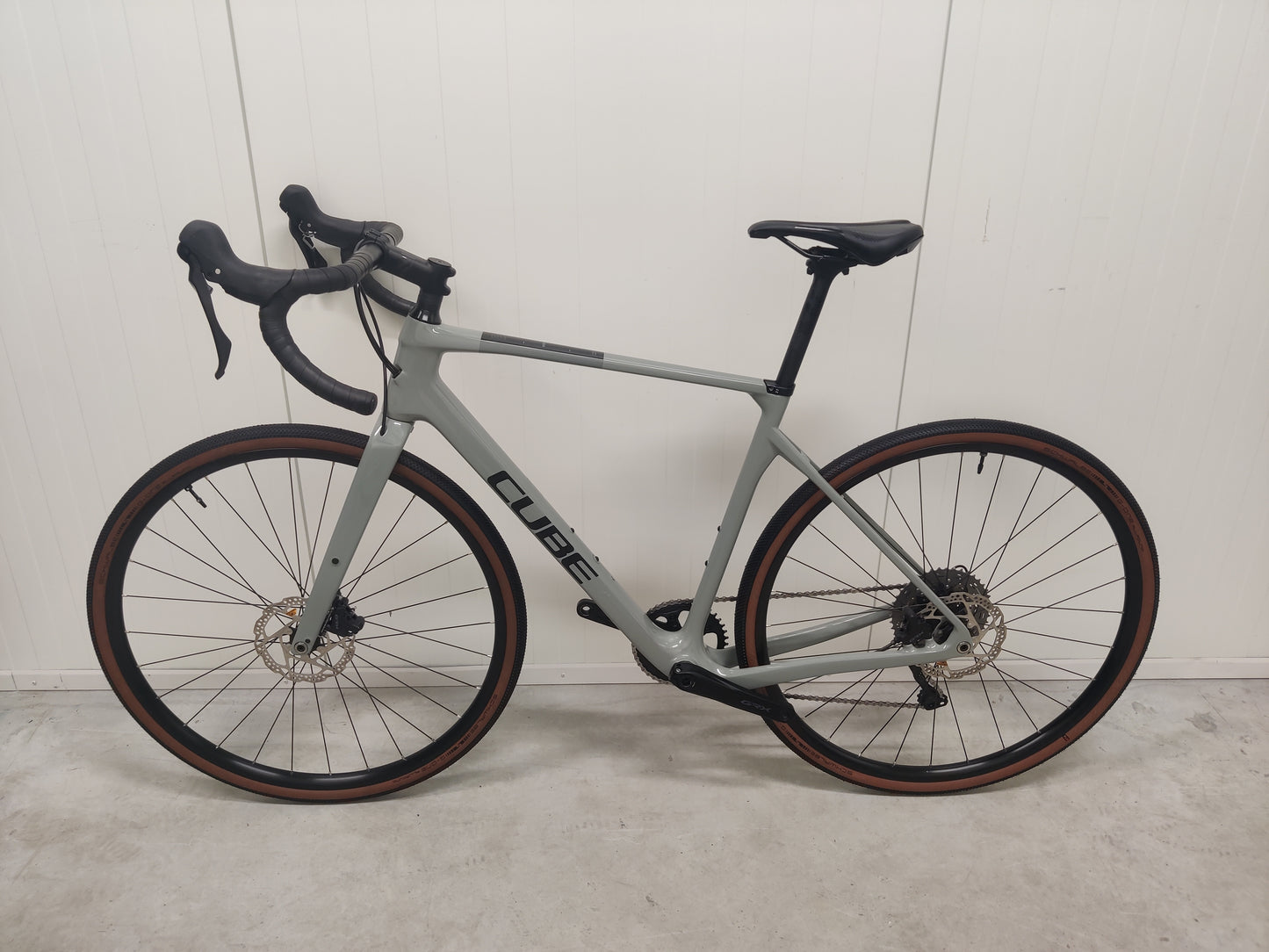 Käytetty Cube NUROAD C:62 PRO 2023 M gravel-pyörä
