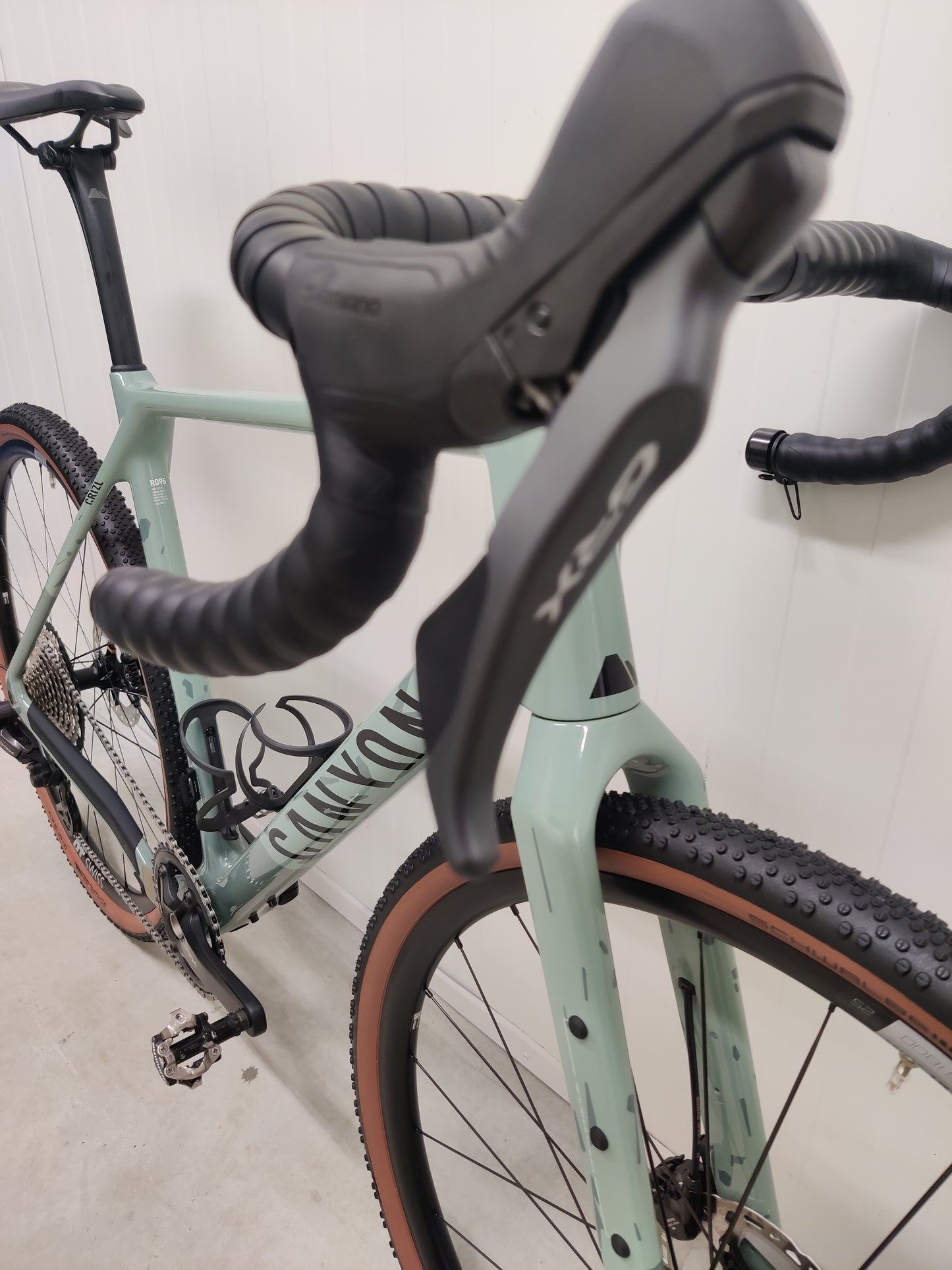 Canyon Grizl CF SL 8 1by 2024 L käytetty gravel-pyörä