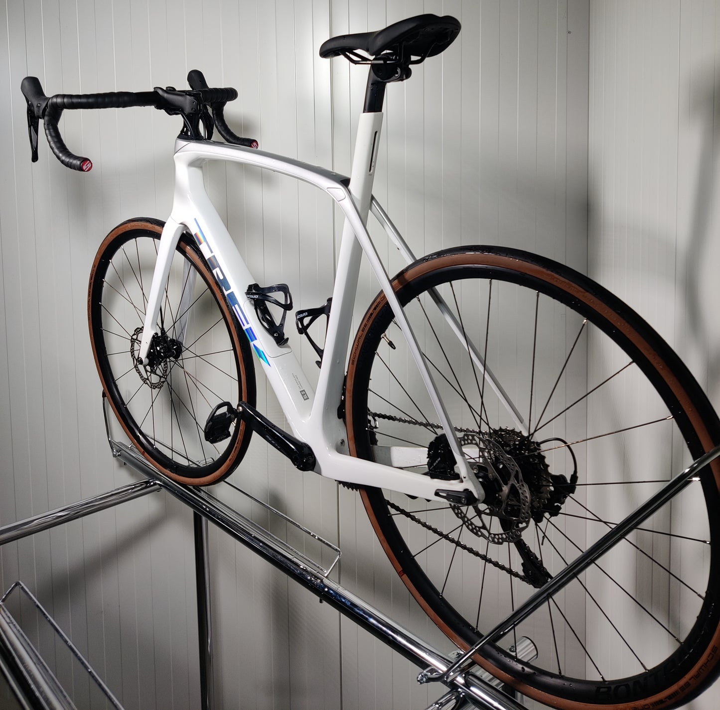 Trek Domane SL5 - 1,79m-1,86m - 2022 - käytetty maantiepyörä