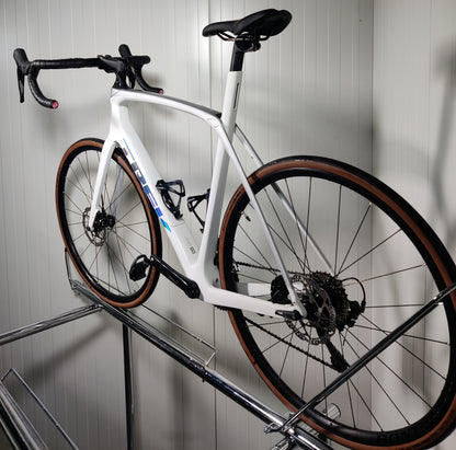 Trek Domane SL5 - 1,79m-1,86m - 2022 - käytetty maantiepyörä